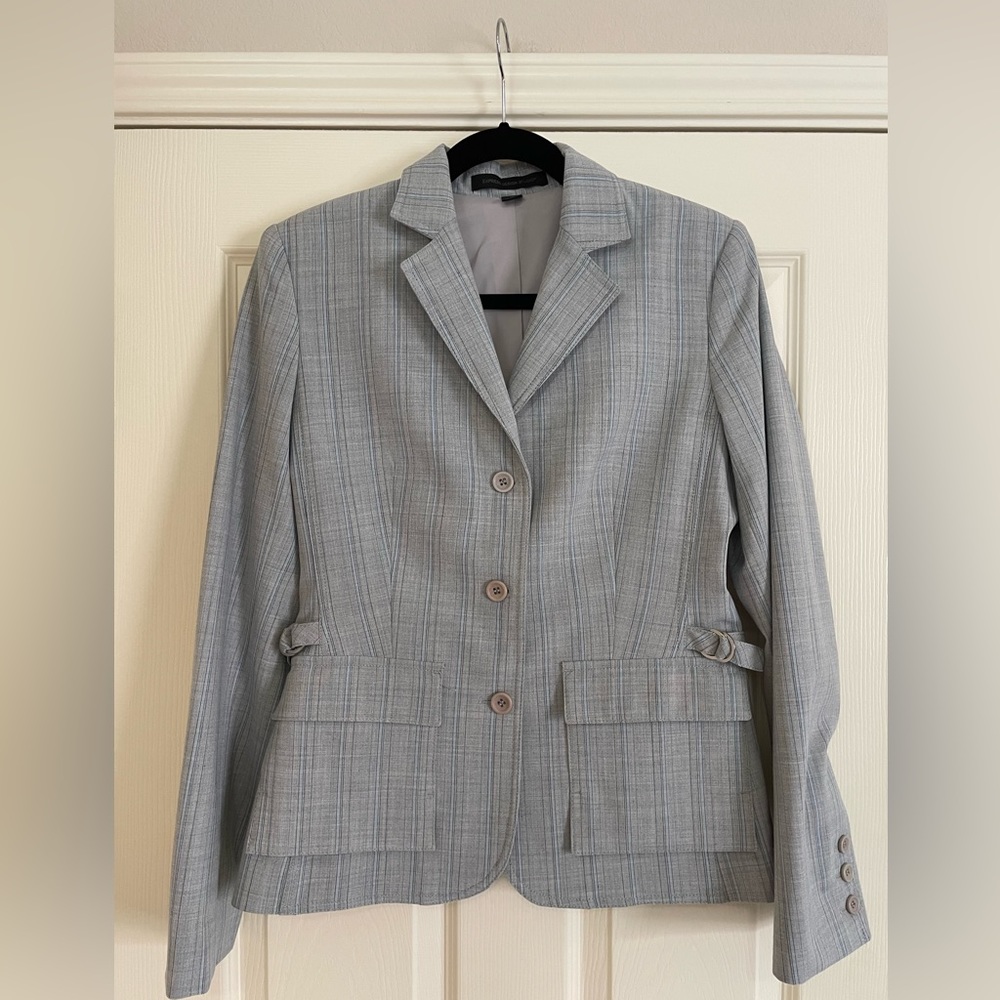 Express Women’s Suit Jacket in gray with stripes - size 10.